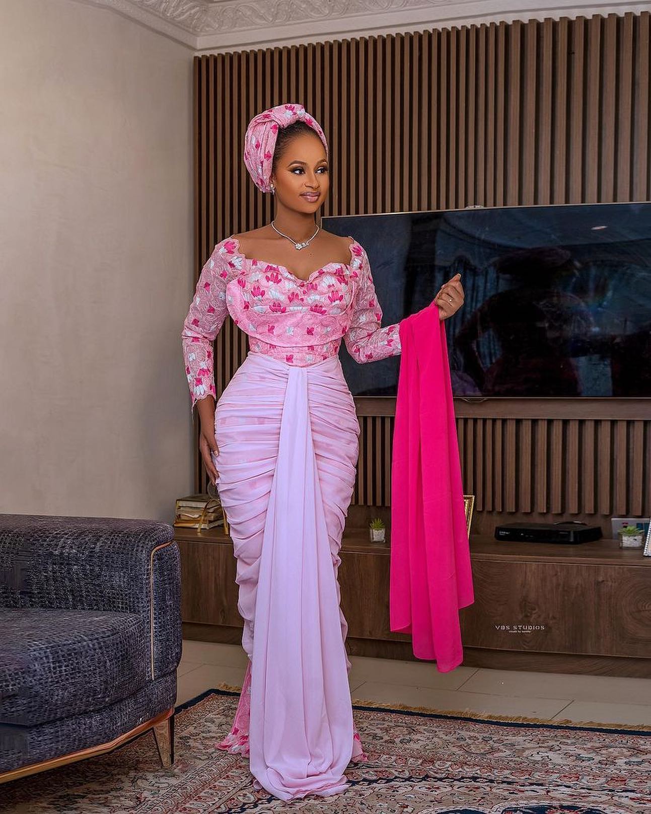 Latest Aso Ebi Styles For the Weekend Events 21