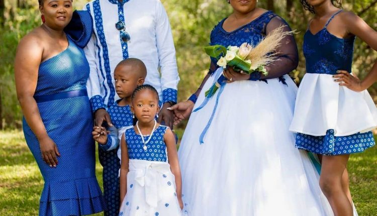 Latest Shweshwe Wedding Traditional Dresses For Nice Ladies 26