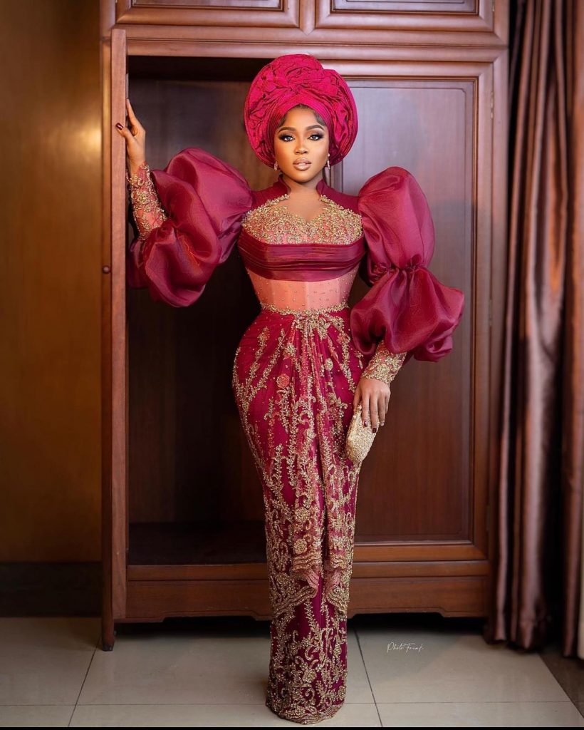 LATEST TRADITIONAL ASOEBI STYLES FOR WEDDING PARTY 6