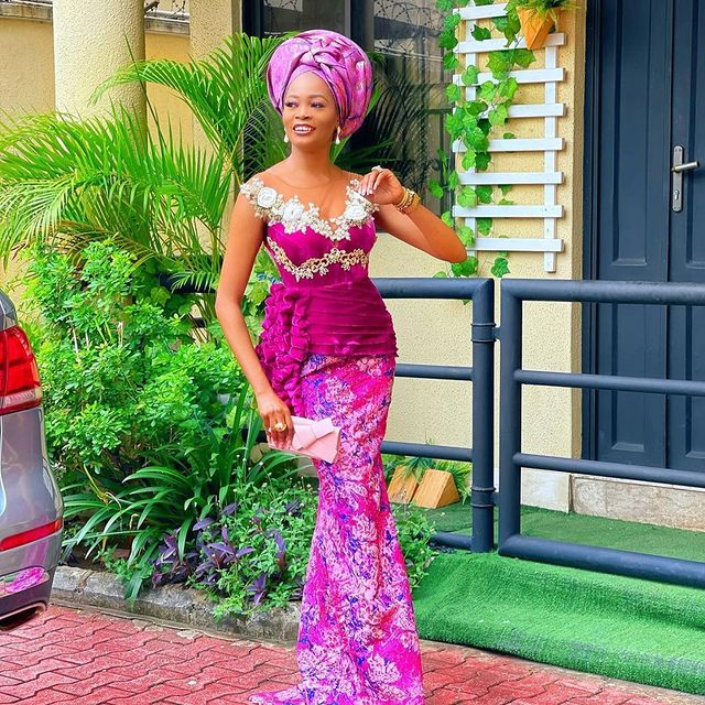 LATEST TRADITIONAL ASOEBI STYLES FOR WEDDING PARTY 12
