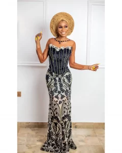 +15 Stunning Aso Ebi Collection For Beautiful African Women   2