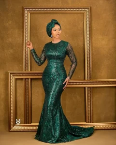 +15 Stunning Aso Ebi Collection For Beautiful African Women   5