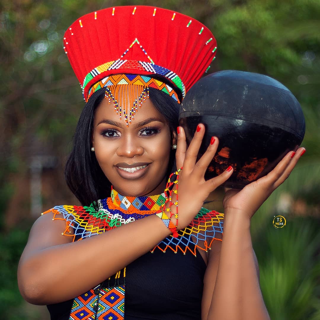 traditional attire designs 2021 for African women - fashion 3