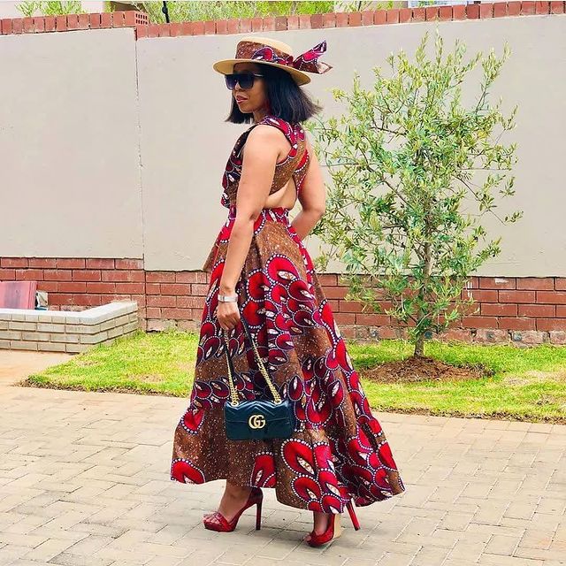Beautiful Ankara Gowns With Native Styles  14