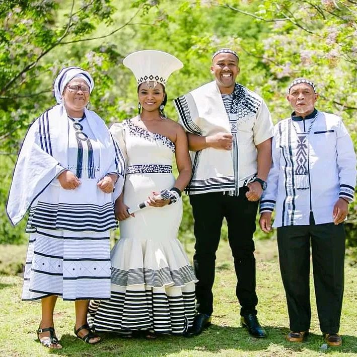 Amazing Xhosa Traditional Wedding Dresses 2022 14