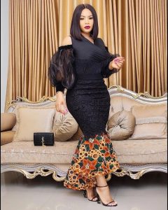 Trendy Ankara Gowns Styles 2022 for Ladies 3