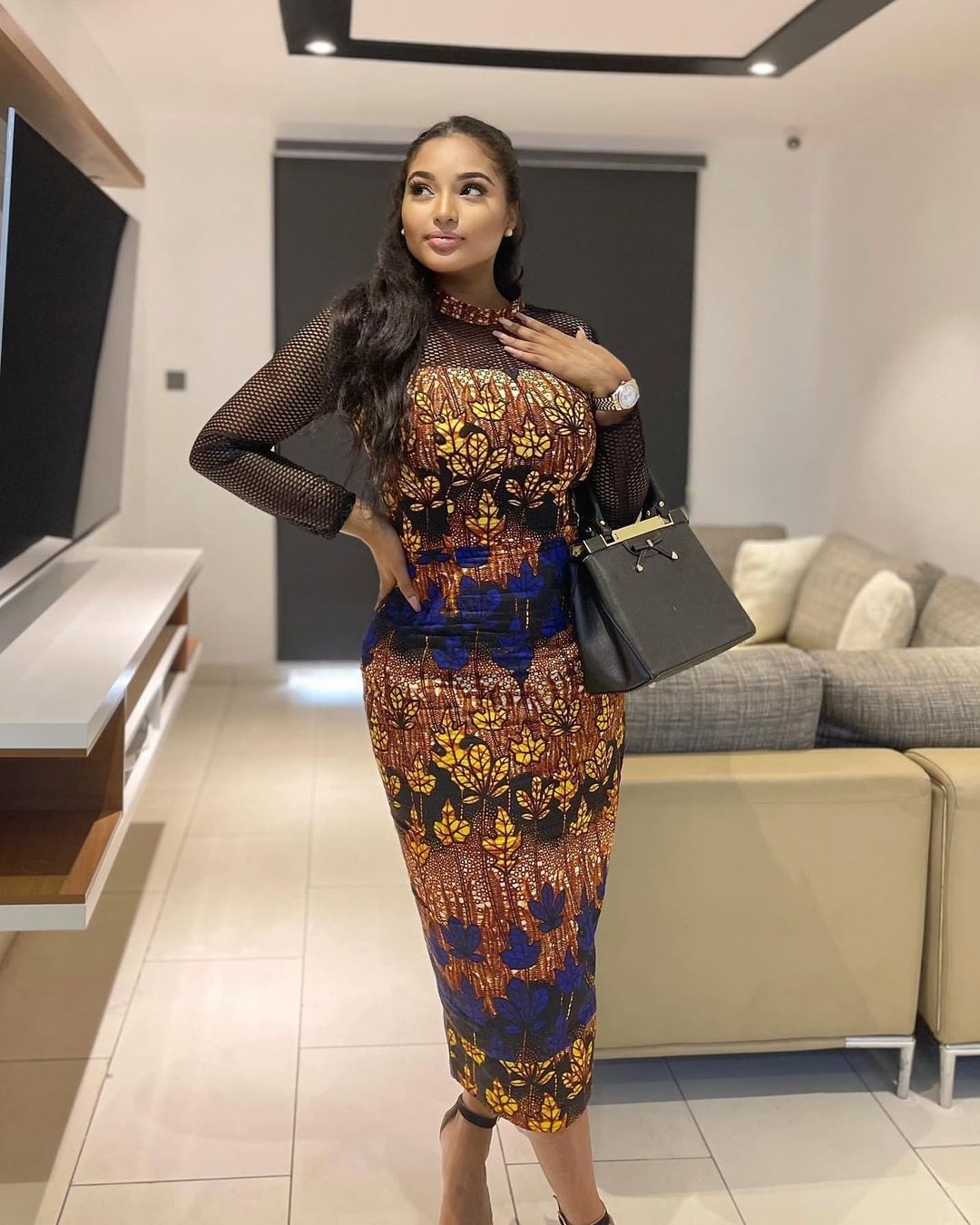 Trendy Ankara Gowns Styles 2022 for Ladies 22