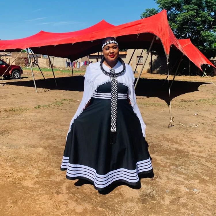 Stunning Xhosa Traditional Attires for African Women 2023 26