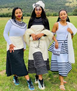 Modern Xhosa Traditional Dresses For Women 2023 6