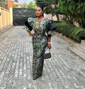 Unique Ankara Gowns Styles For 2023 9