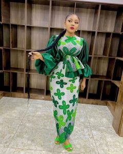 Amazing Ankara Dresses Gown Styles 2023 For Ladies 12