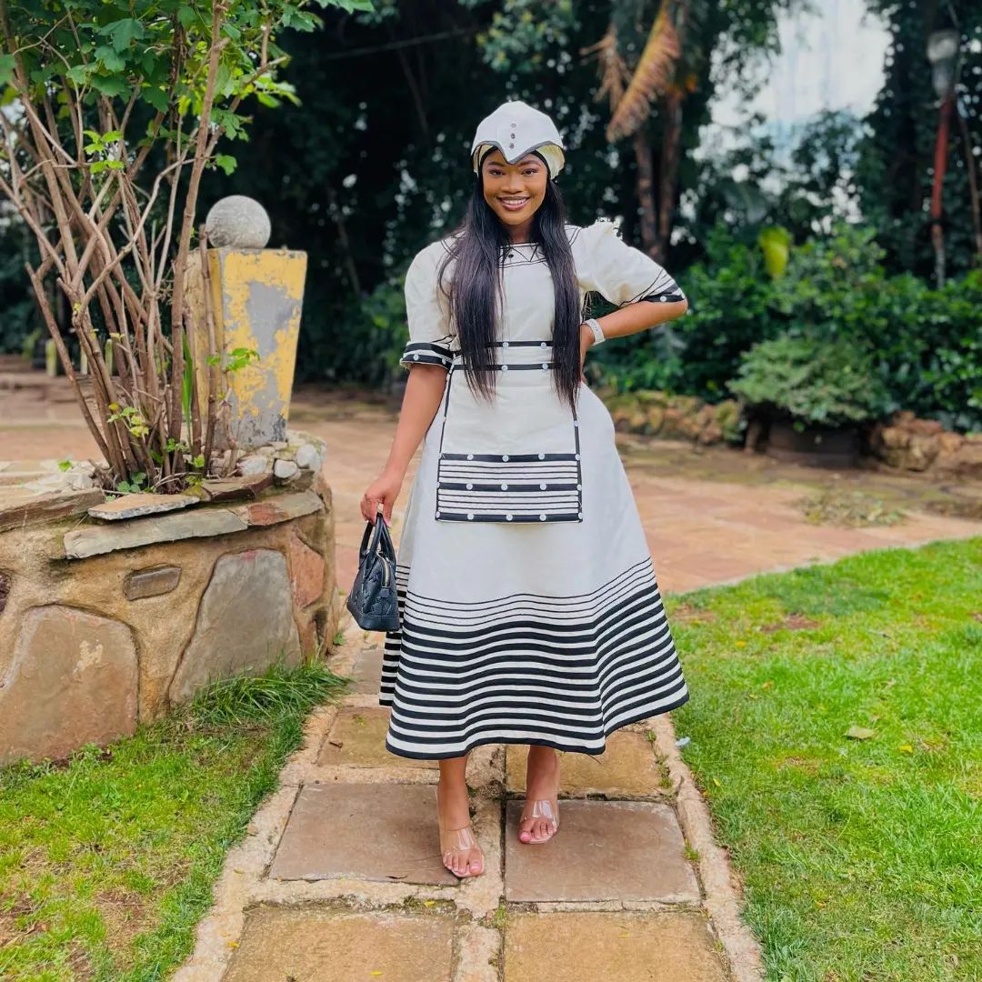 Amazing Xhosa Traditional Wedding Dresses For Makoti 2023