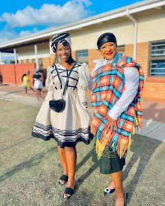 Materials and colors commonly used in Xhosa traditional dresses