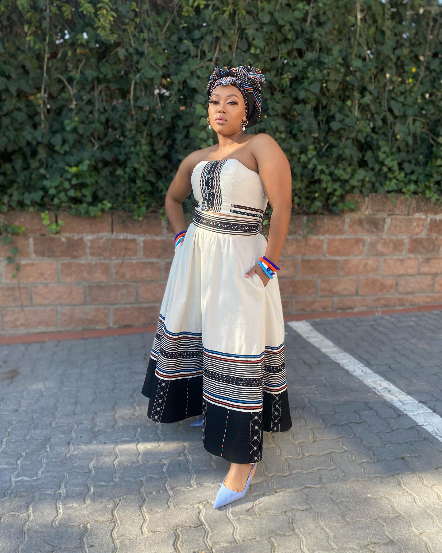 Exploring the Role of Xhosa Traditional Attire in Contemporary 2024 Fashion