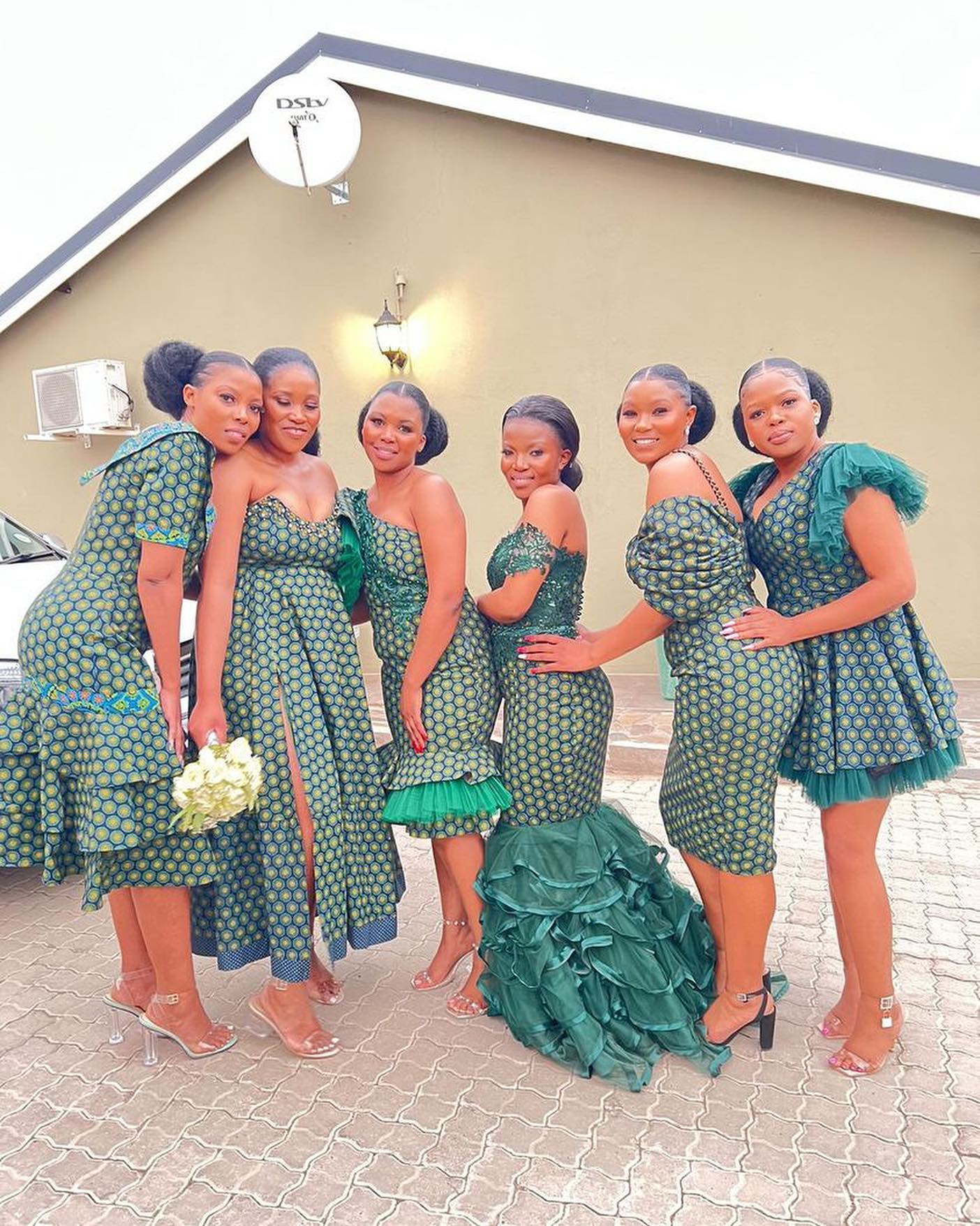 Traditional Shweshwe Dresses for Makoti: Preserving Culture through Fashion 20