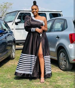 DISCOVERING THE BEST XHOSA TRADITIONAL ATTIRE FOR WOMEN