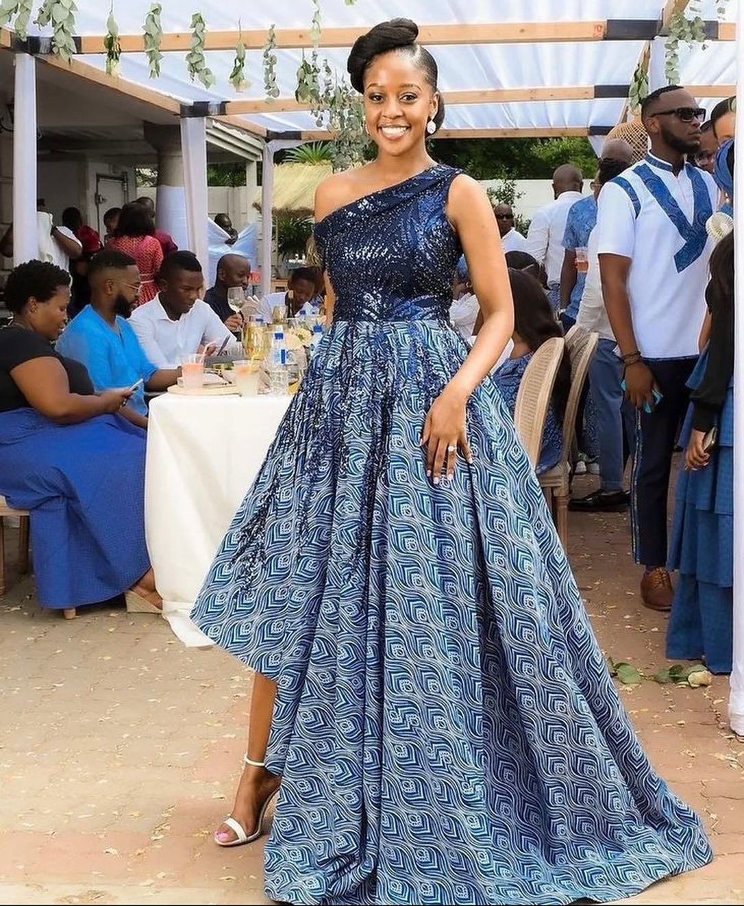 Embrace the Beauty of African Fashion: Shweshwe Dresses for Every Occasion 26