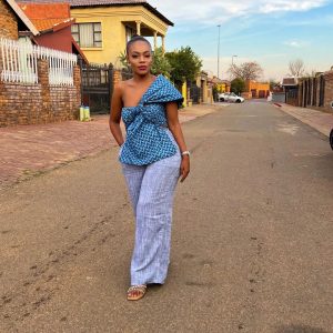 Fashionable Shweshwe Dresses 2024 For South African Ladies 4