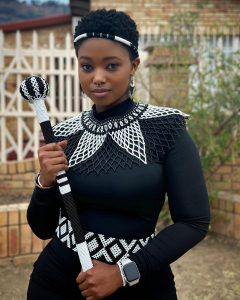 Celebrating Heritage: A Guide to Wearing and Appreciating Zulu Dresses 12