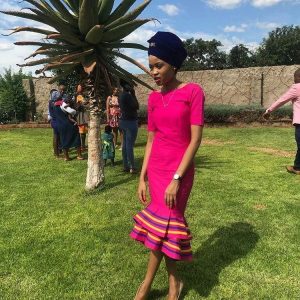 Celebrity-Inspired: Dazzling Sepedi Dress Ideas to Steal the Show 9