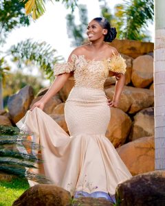 Curvy Confidence: Flattering Tswana Dress Styles for All Body Types 2