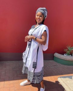 Modern Takes on the Xhosa Dress: Style Inspiration 8