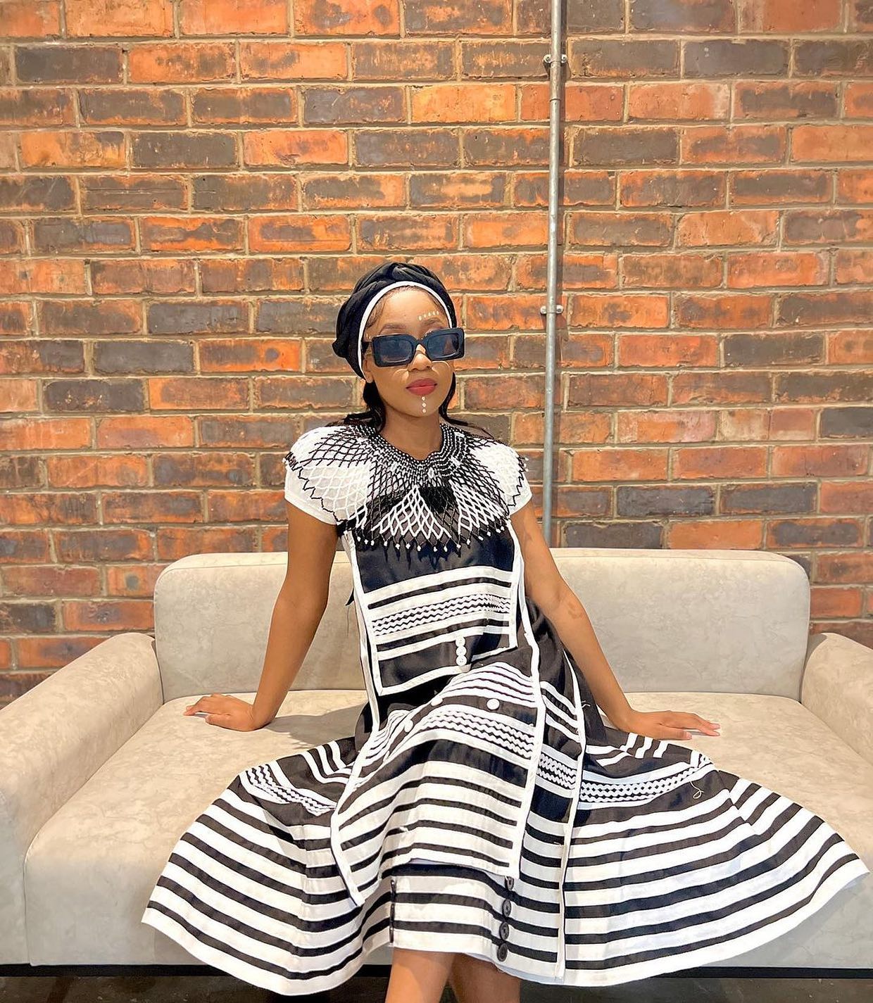 Modern Takes on the Xhosa Dress: Style Inspiration 31