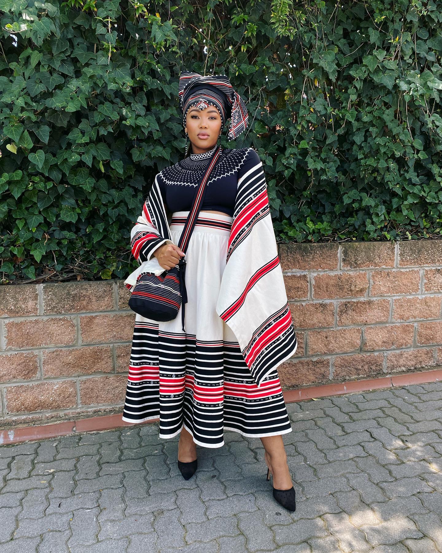 Step into Style: A Guide to Wearing Xhosa Dresses for Different Occasions 25