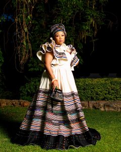 Elegant Expressions: Xhosa Dresses for the Modern Woman in 2024