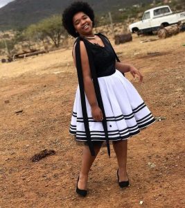 Cultural Chic: Xhosa Dress Styles Leading the Fashion Scene in 2024